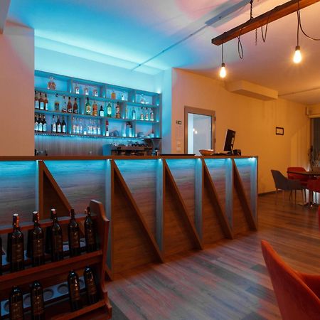 Grand Blue Aparthotel Саранда Экстерьер фото